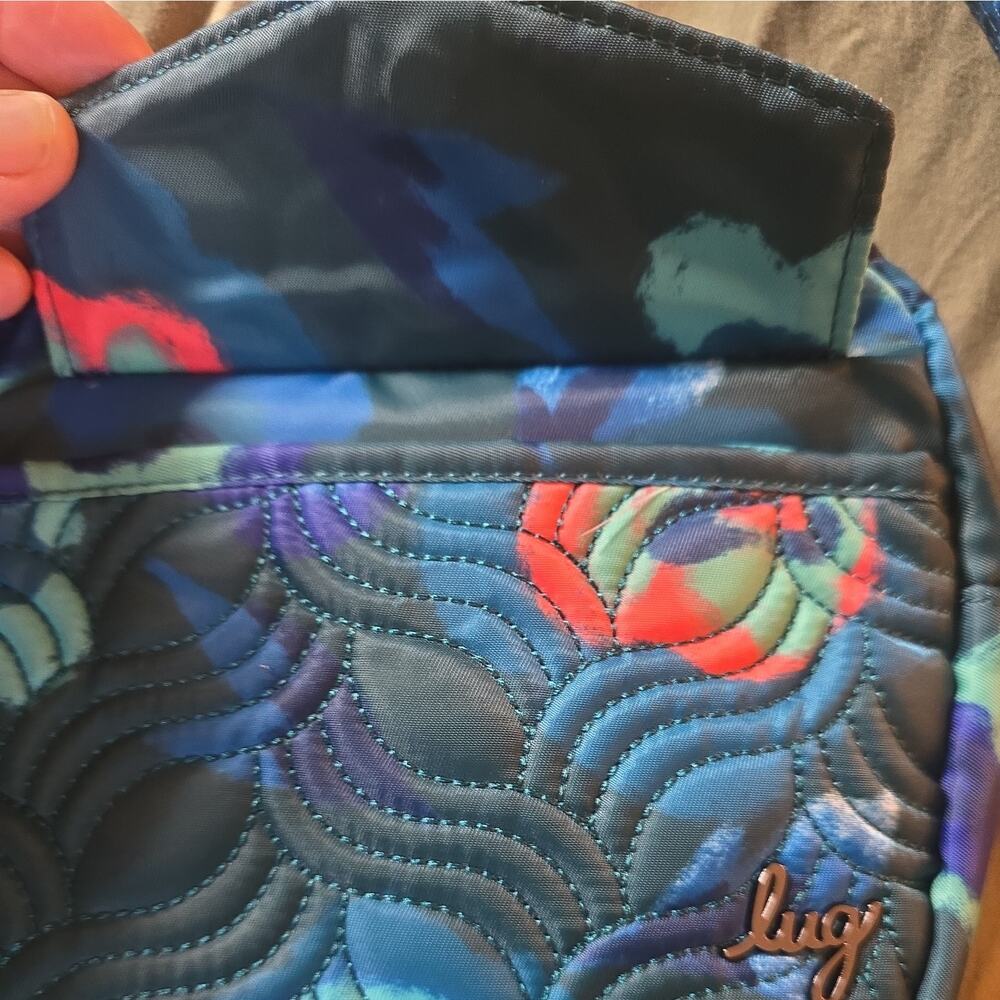Lug Swing Bag Crossbody Sling Shoulder Waist in Mystic Bloom Forest NWOT phone - Picture 3 of 10